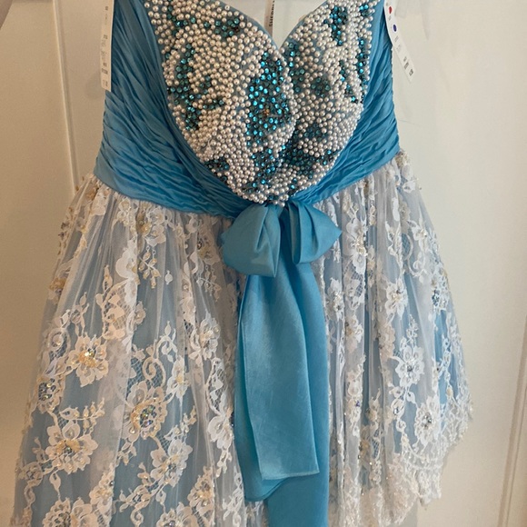 Sherri Hill **BRAND NEW - Picture 2 of 4